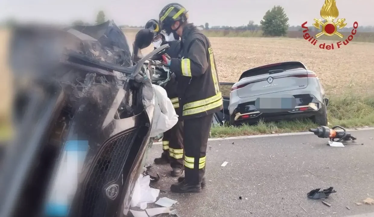 Montagnana, incidente tra due auto in via Saoncella: morto un 24enne